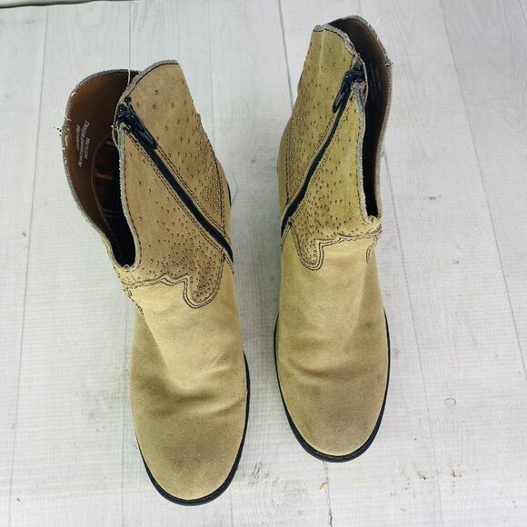 BOC Born Concept AMBROSIA Taupe Leather Studded Western Ankle Boots Sz 6.5 / 37 - Picture 5 of 16